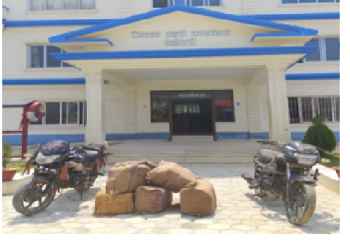 भन्सार छलीका किराना सामान तथा अबैध मदिरा बरामद