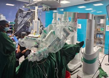 नेपालमै पहिलोपटक रोबोटबाट सम्पन्न भयो बिरामीको शल्यक्रिया