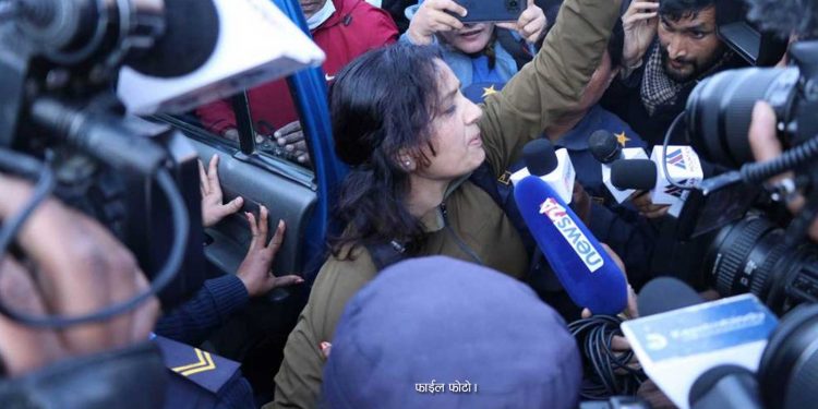 महिलाको चरित्र हत्या गरेको आरोपमा तारा बराल पक्राउ