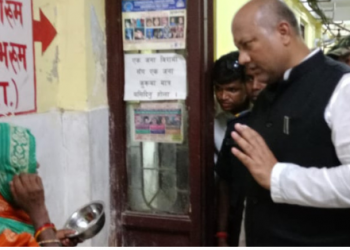 राति ११ बजे मुख्यमन्त्री सिँहले अस्पतालका बिरामी र कुरुवाका गुनासा सुने