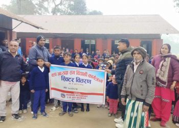 शिक्षामा वडाध्यक्षको न्यानो सहयोग: मायादेवी-३ का विद्यार्थीलाई स्विटर वितरण